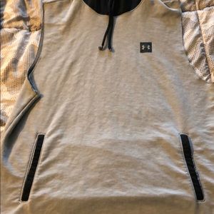 Under Armour sleeveless shirt